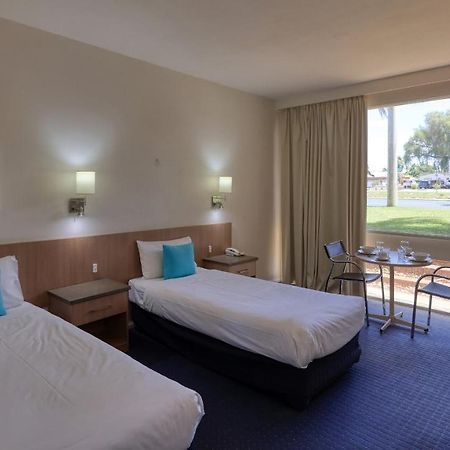Swan Hill Resort Екстериор снимка