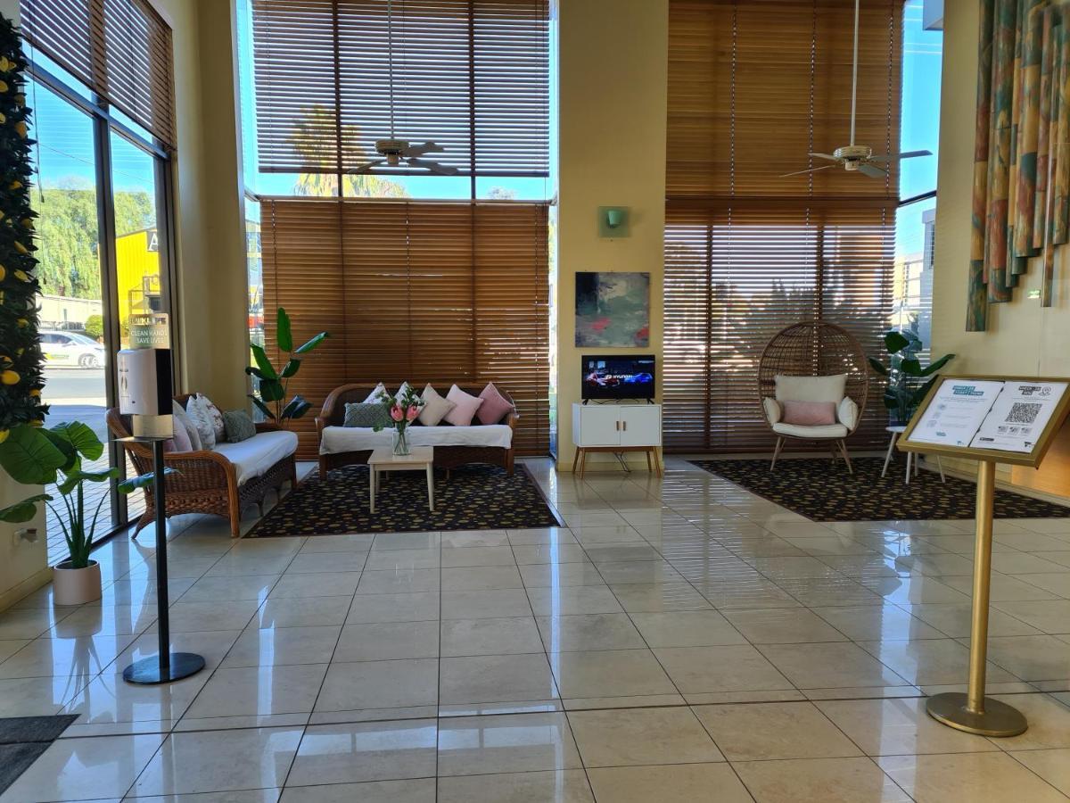 Swan Hill Resort Екстериор снимка