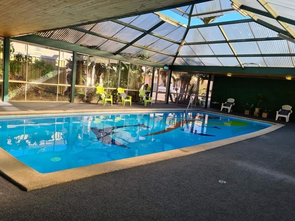 Swan Hill Resort Екстериор снимка