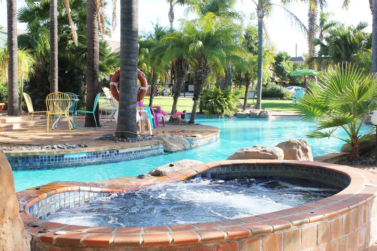Swan Hill Resort Екстериор снимка
