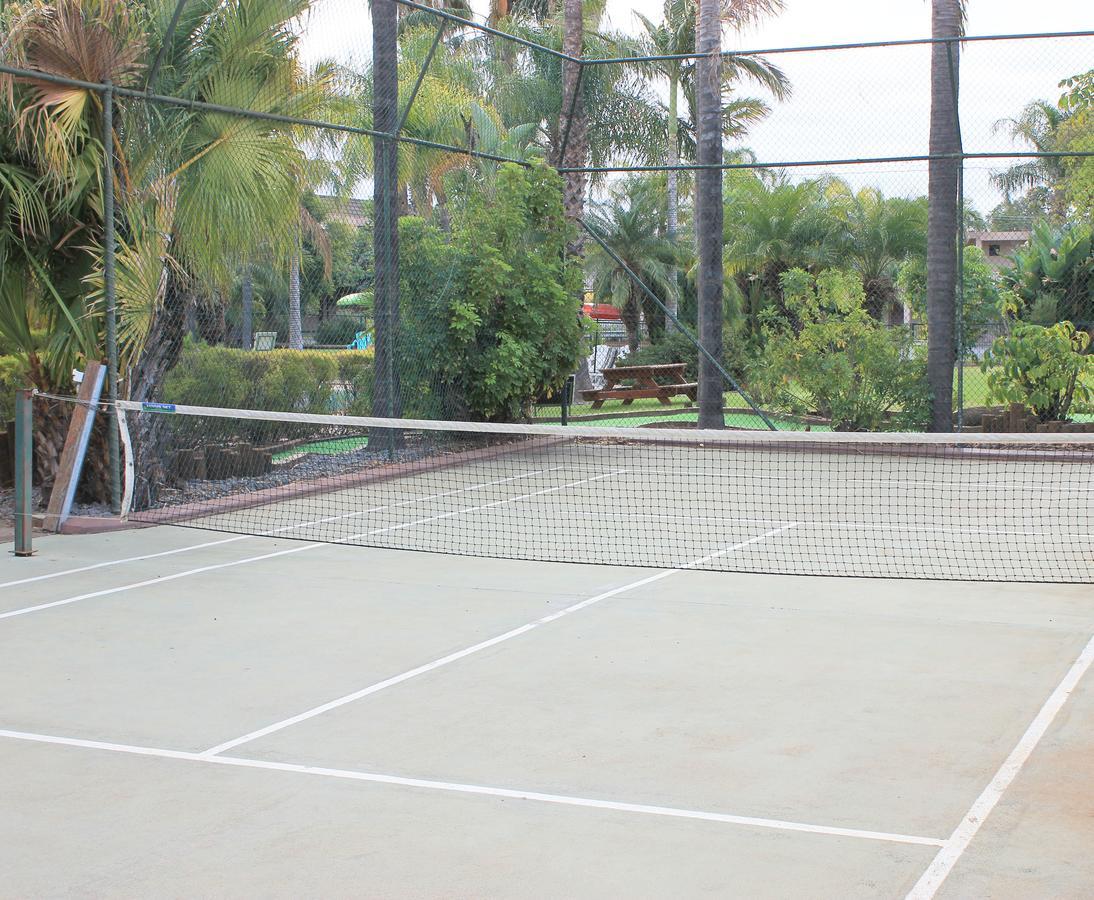 Swan Hill Resort Екстериор снимка