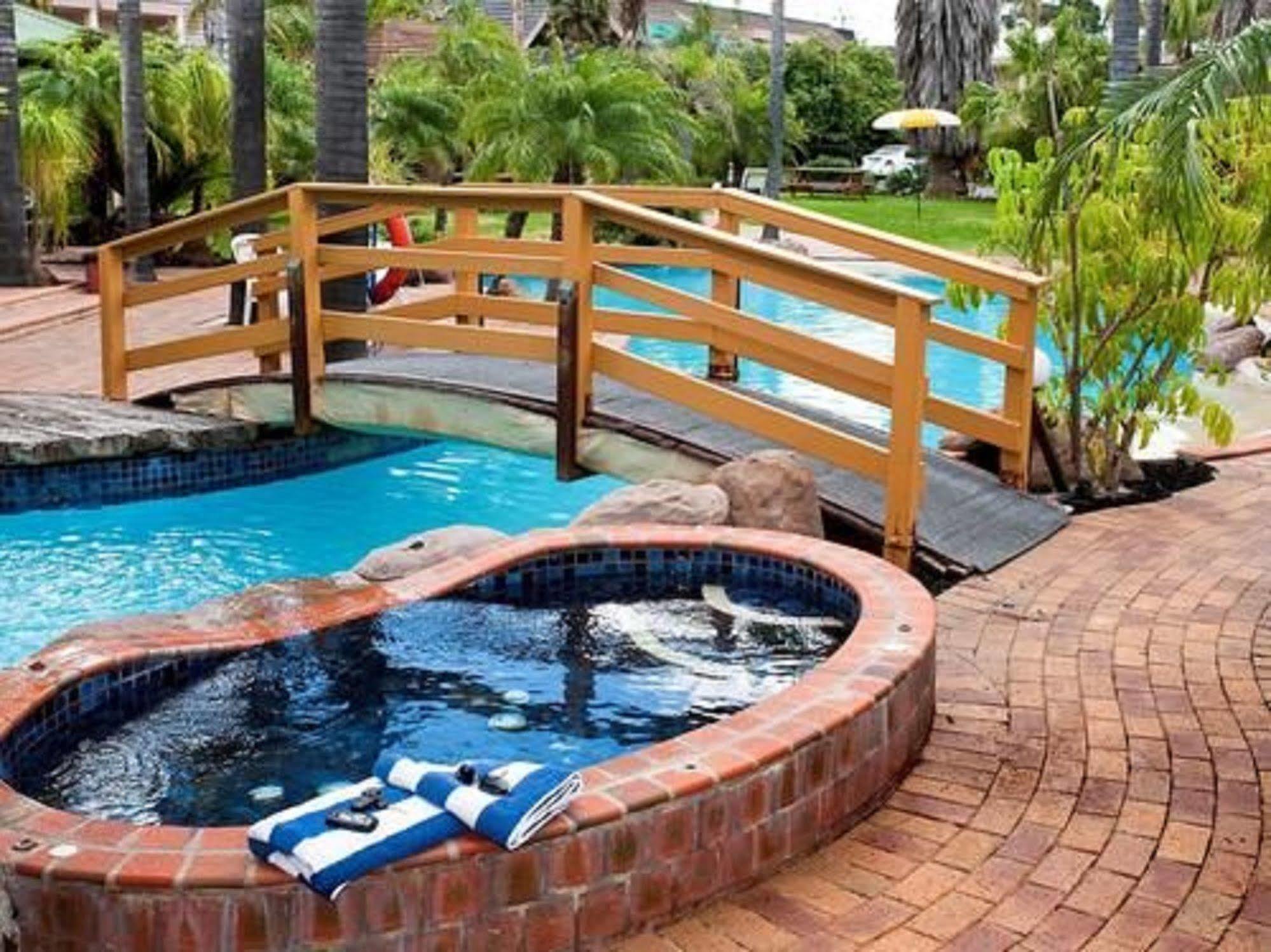 Swan Hill Resort Екстериор снимка